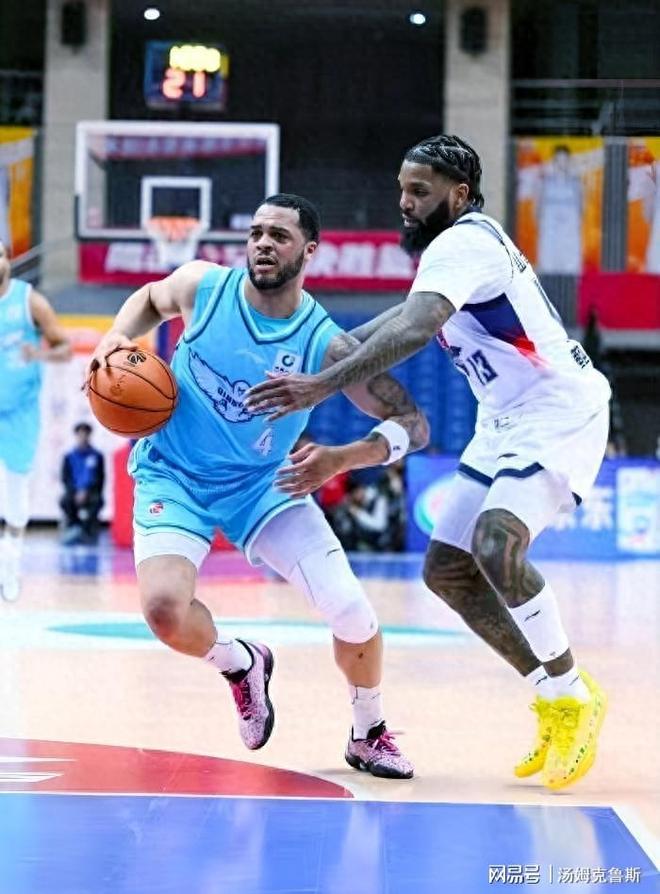 关于NBA总决赛加时末段再迎强敌；达拉斯独行侠造点机会；主帅态度——信心回归；轮换策略成焦点的信息